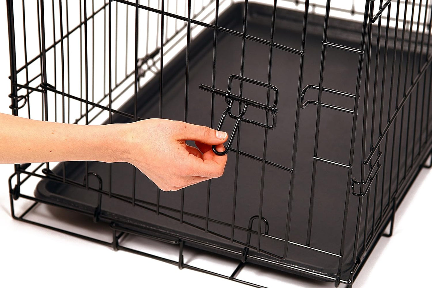 Safe Haven Foldable Single Door Metal Dog Crate, Small, 24.0"L x 18.0"W x 19.0"
