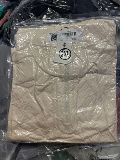 Amazon FC Discount Bundle | Assorted Apparel | 25 Pcs #BD-25